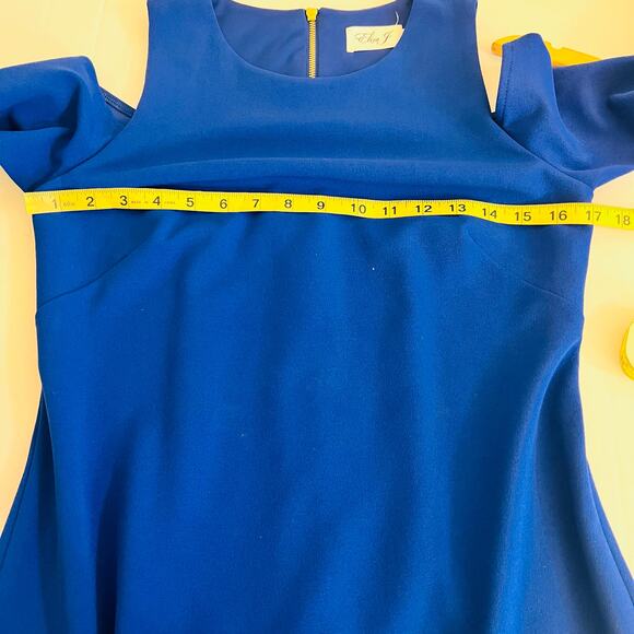 Eliza J Cold Shoulder Bell Sleeve Sheath Dress Size 4 Cobalt Blue - Picture 6 of 8